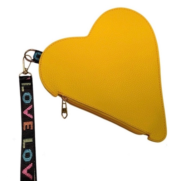 💛Yellow Heart Shaped Wristlet LOVE Bag 💛 - Picture 2 of 5